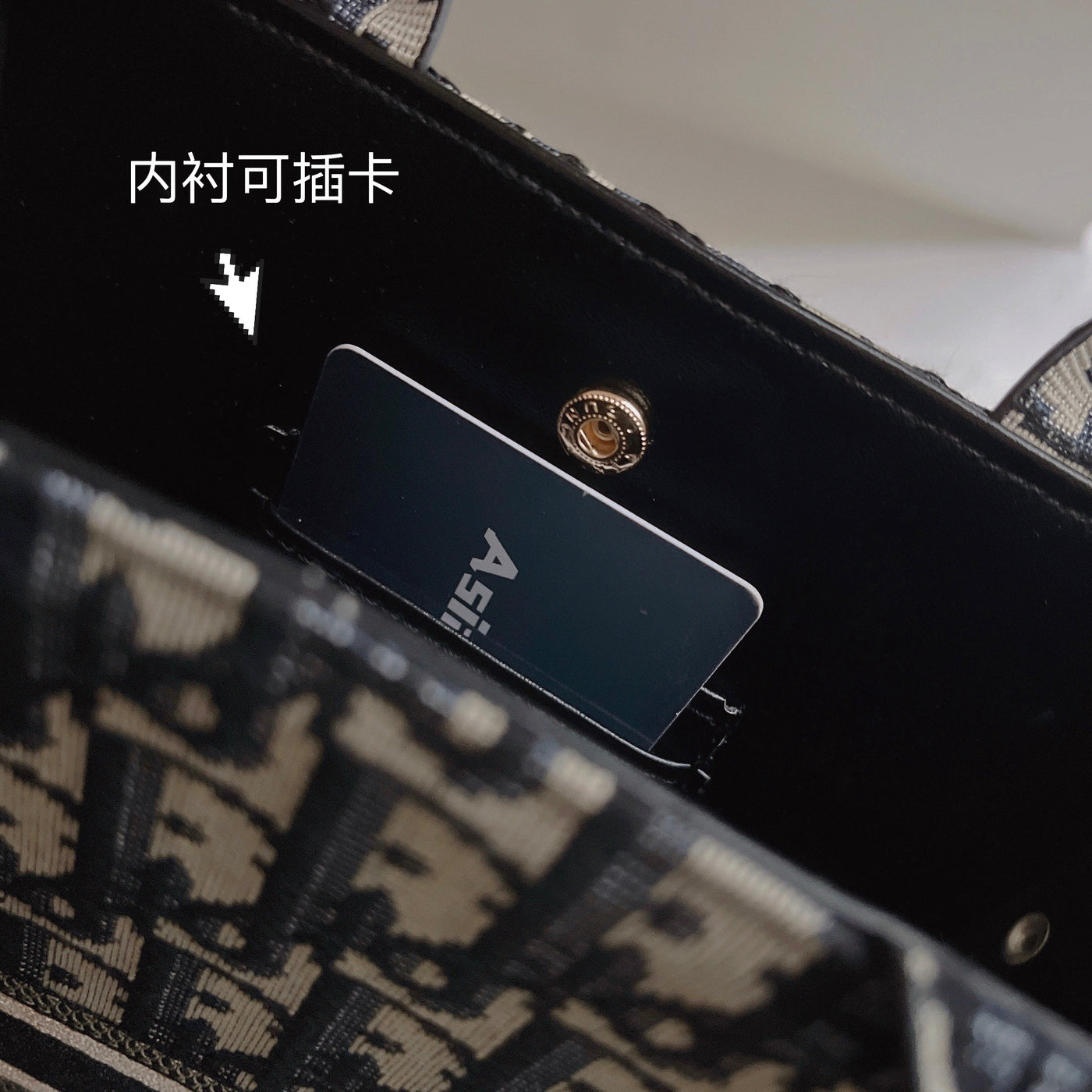 Luxe Texture Leather Handbag  004