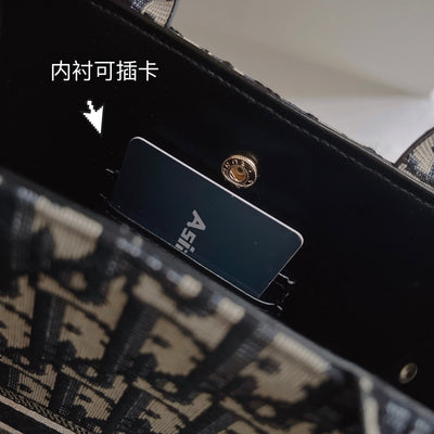 Luxe Texture Leather Handbag  004