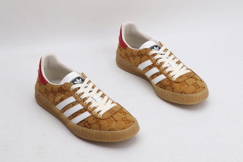 GC X Gazelle Sneakers - Gold Monogram